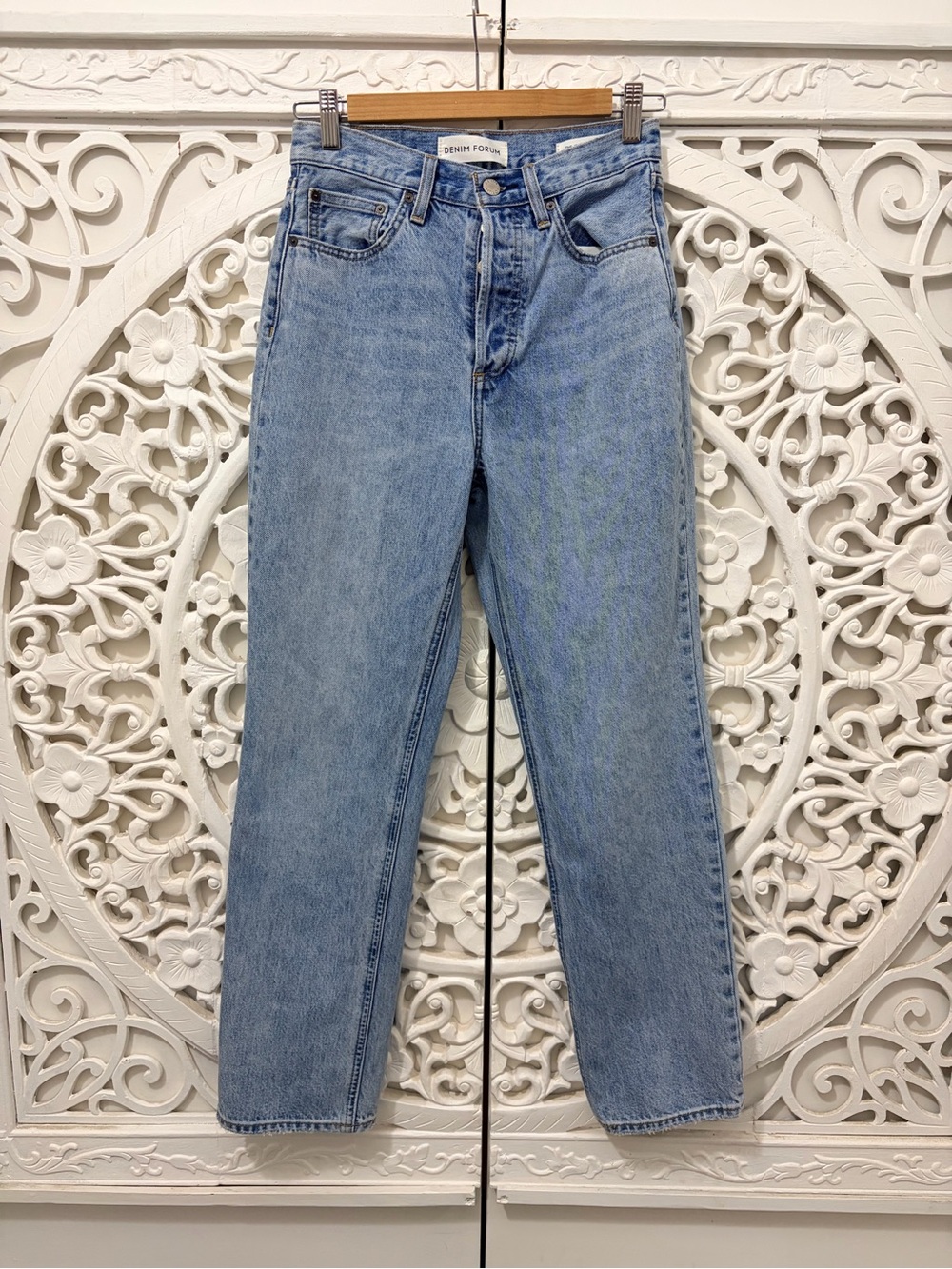 Aritzia Denim Forum Joni High Rise Loose Jeans 24 Light Wash 29L